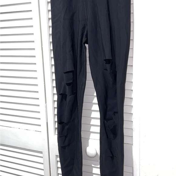 ALO Yoga High-Waist Ripped Warrior Legging size XXS - Picture 9 of 15